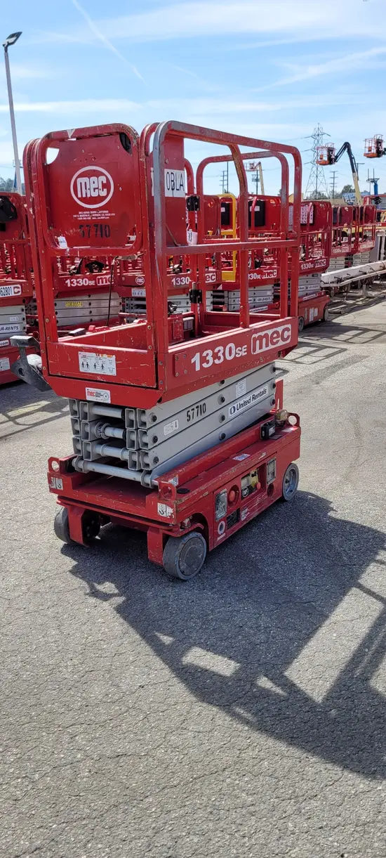 2018 MEC 1330SE Scissor Lift