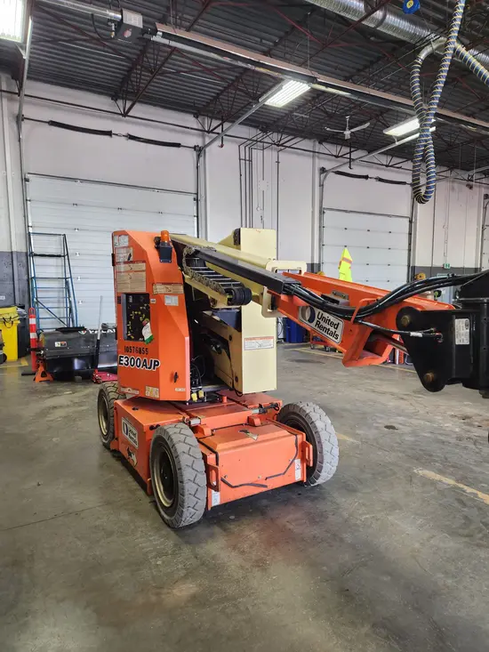 2017 JLG E300AJP Articulating Boom Lift