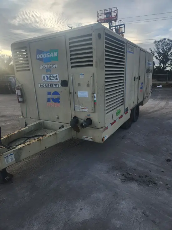 2017 Doosan HP1600WCU-IQ-FX Air Compressor