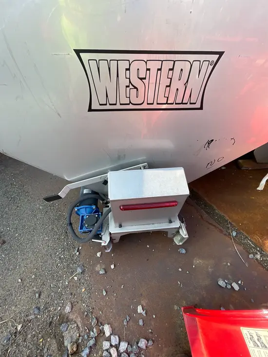 2019 Western Global 99039 Trailer