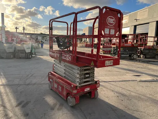 2018 MEC MICRO 19 Scissor Lift