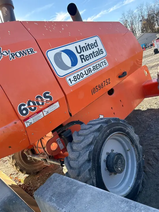 2017 JLG 600S Boom Lift