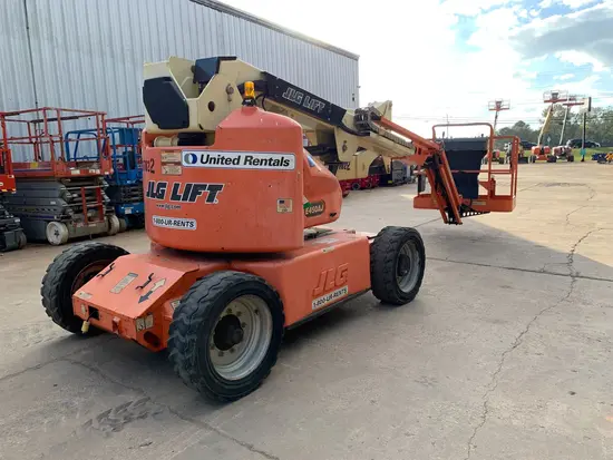 2014 JLG E450AJ Articulating Boom Lift