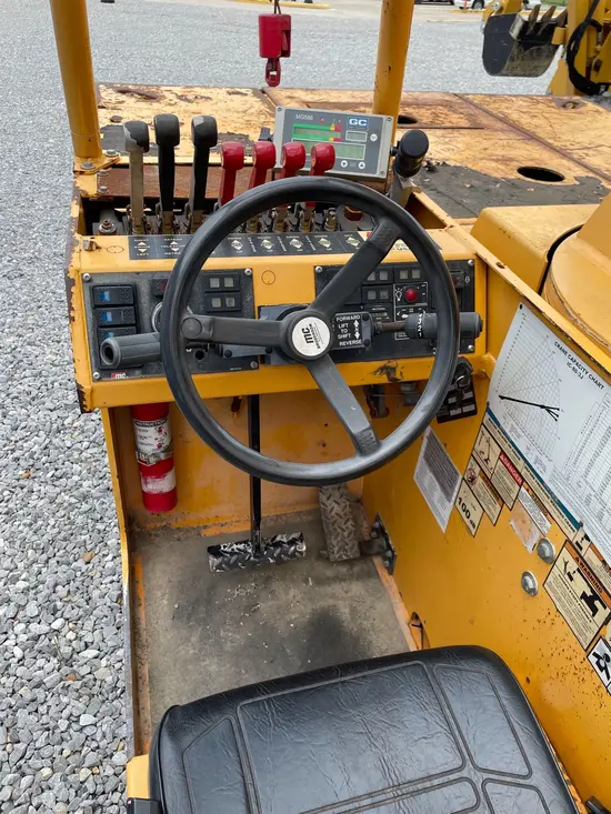 2014 Broderson IC-80-3J