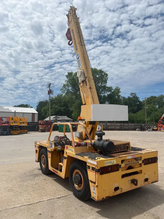 2014 Broderson IC-80-3J