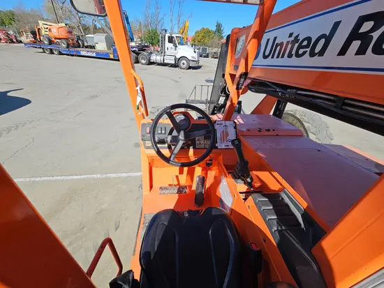 2017 SKYTRAK 8042 Forklift