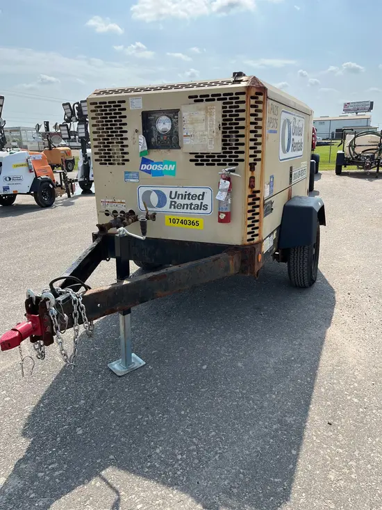 2018 Doosan P425/HP375WCUT4 Air Compressor