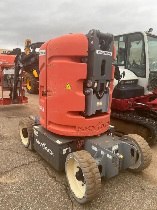 2017 Skyjack SJ30ARJE Articulating Boom Lift