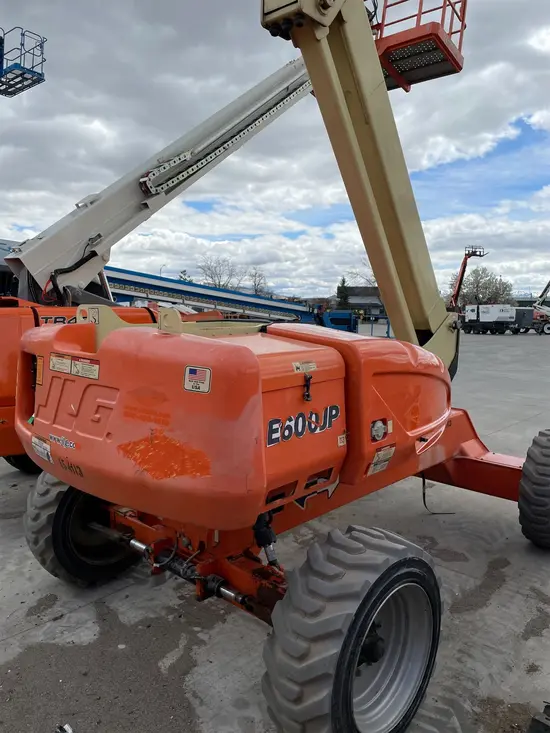2015 JLG E600JP Articulating Boom Lift