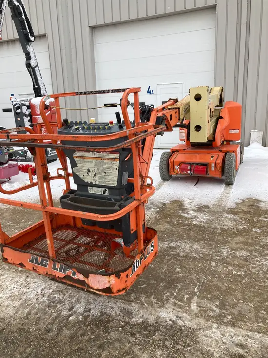 2019 JLG E400AJPN Articulating Boom Lift