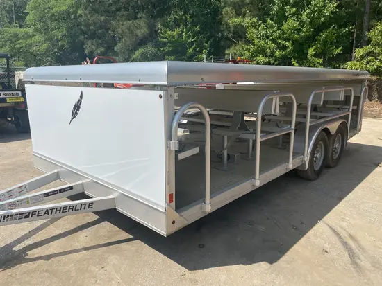 2021 Featherlite 3115-0017 Trailer