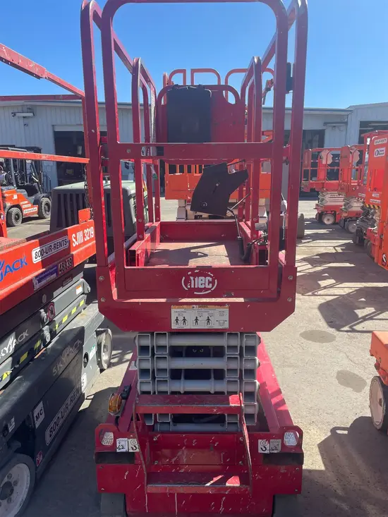 2018 MEC MICRO 19 Scissor Lift