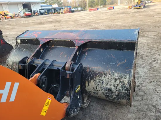 2019 HITACHI 2.8BKT JRB416 Attachment