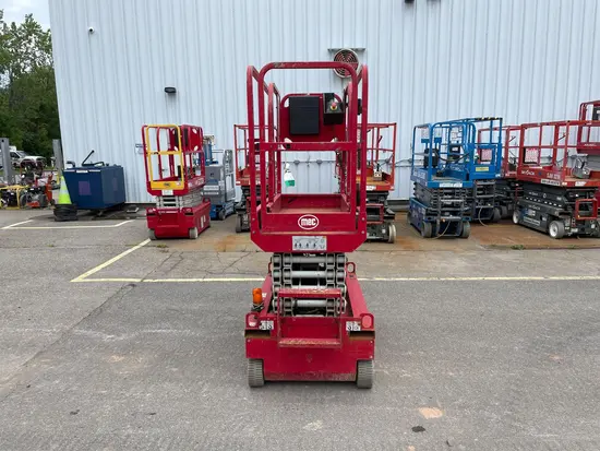 2018 MEC MICRO 19 Scissor Lift