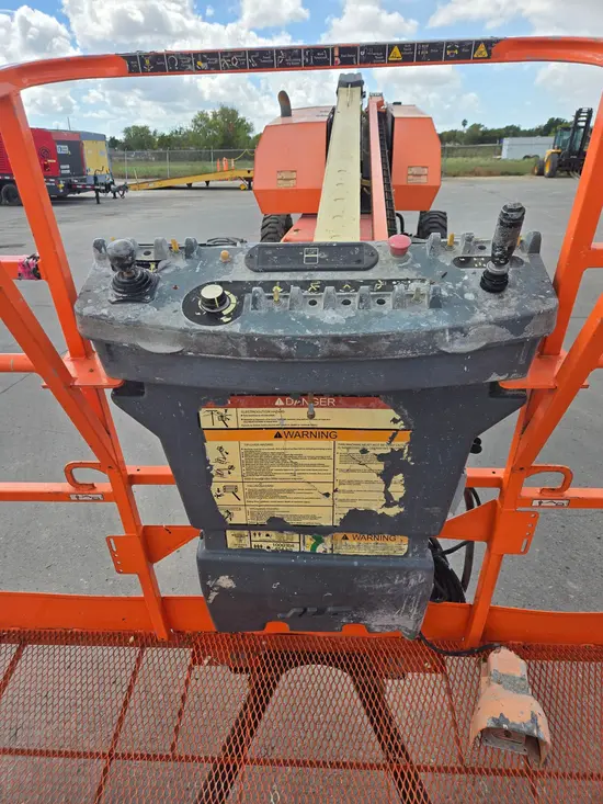 2015 JLG 600S Boom Lift