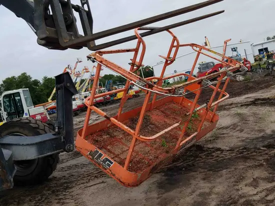 2014 JLG FALLARREST-8' Accessory