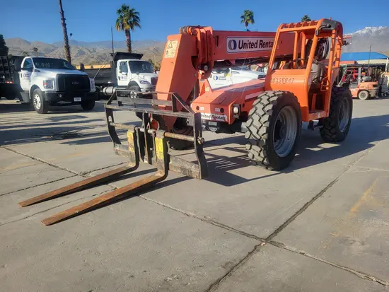 2015 SKYTRAK 6042 Forklift