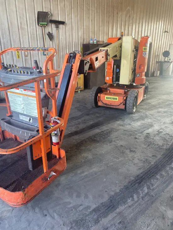 2012 JLG E300AJP Articulating Boom Lift
