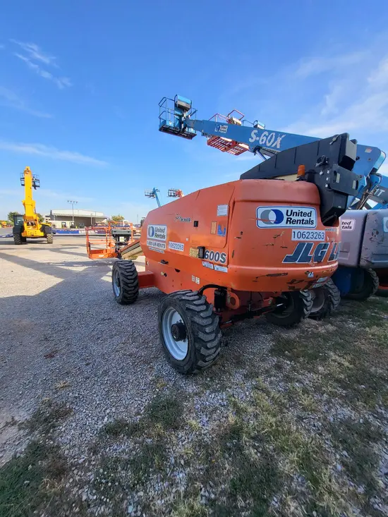 2017 JLG 600S Boom Lift
