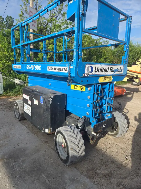 2016 Genie GS-4069DC Scissor Lift