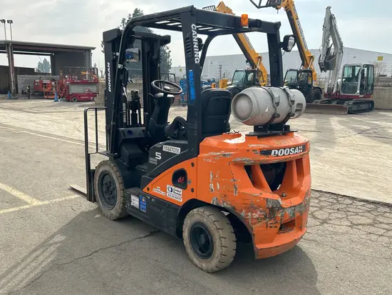 2022 Doosan G25P-7DF Warehouse Forklift
