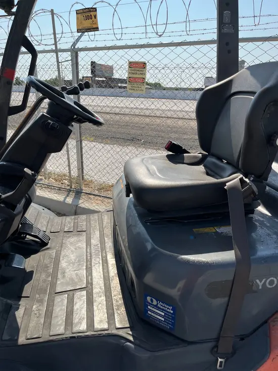 2019 Toyota 8FD35U Warehouse Forklift