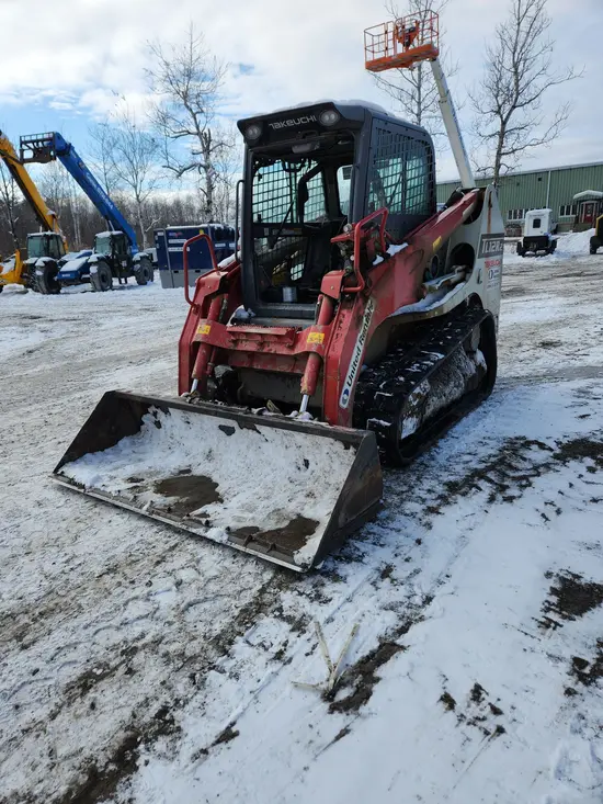 2022 Takeuchi TL12R2-CR Track Loader