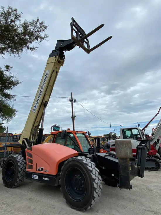 2018 JLG 1055 Forklift