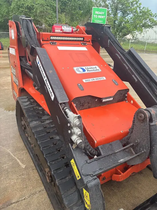 2020 Ditch Witch SK3000 Track Loader