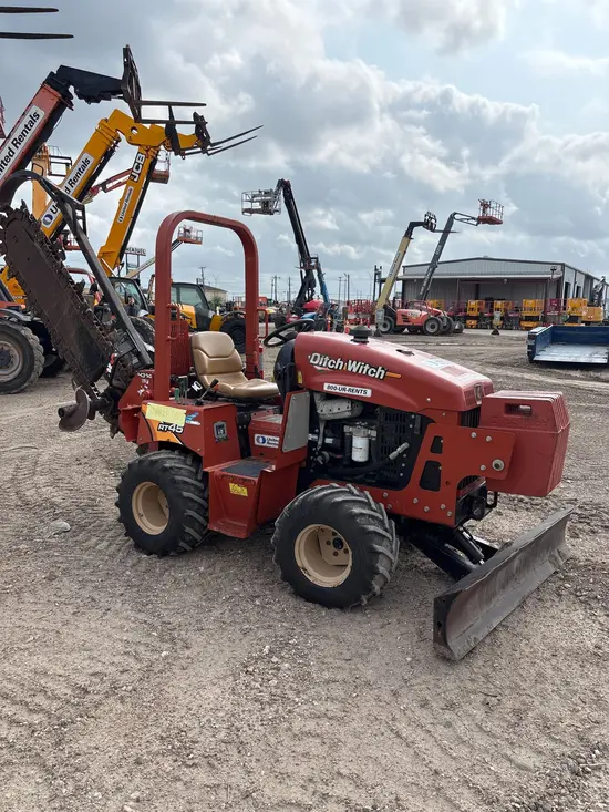 2018 Ditch Witch RT45 Trencher