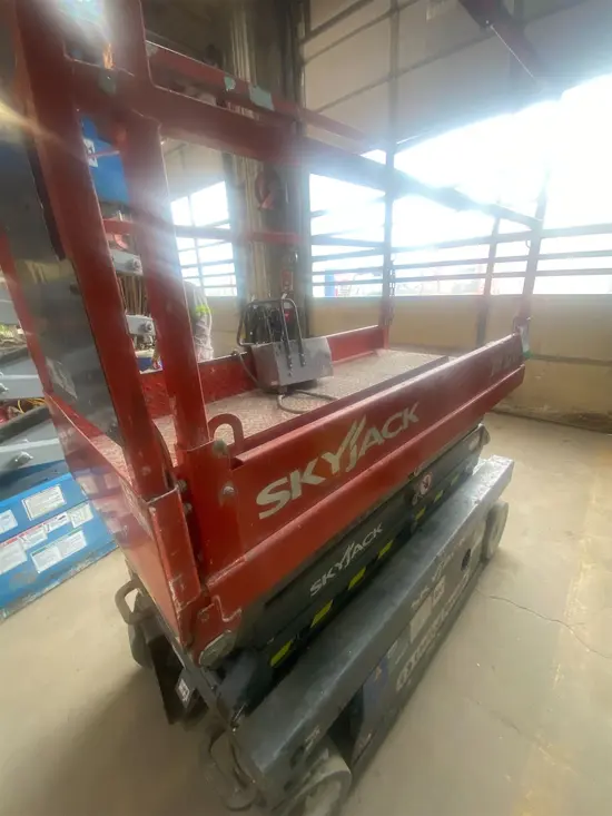 2016 Skyjack SJIII3219 Scissor Lift