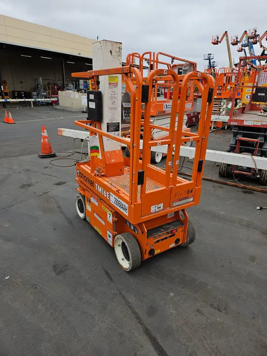 2022 Snorkel TM16E Self-Propelled One-Person Lift
