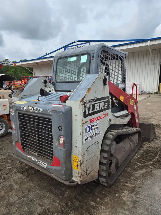2021 Takeuchi TL8R2R Track Loader