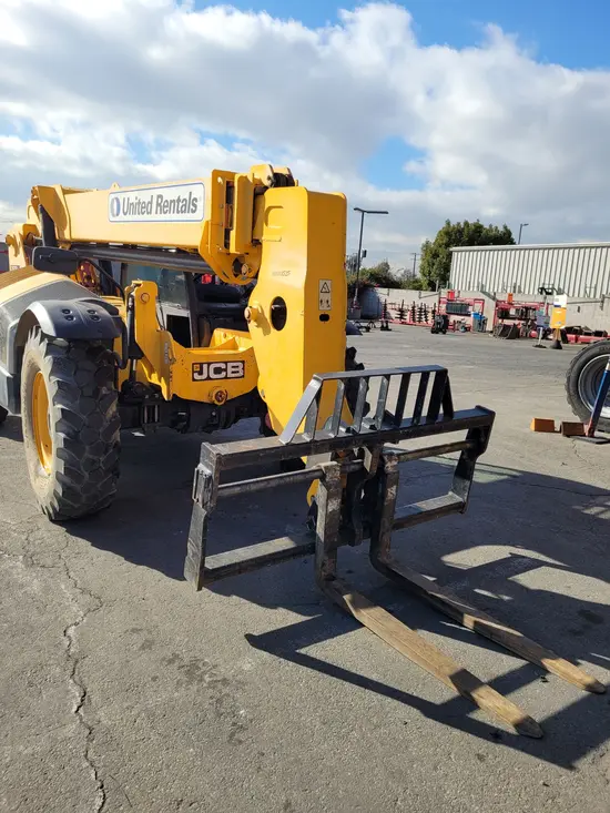 2017 JCB 509-42 Forklift