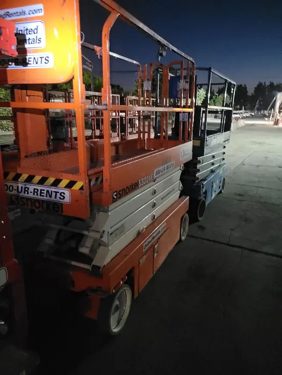 2018 Snorkel S3226E Scissor Lift