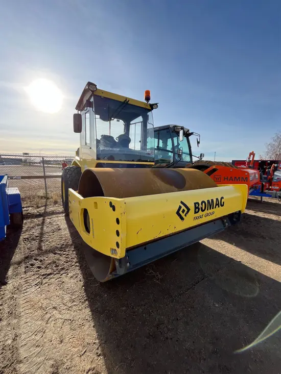 2019 BOMAG BW211D-5 Single Drum Roller
