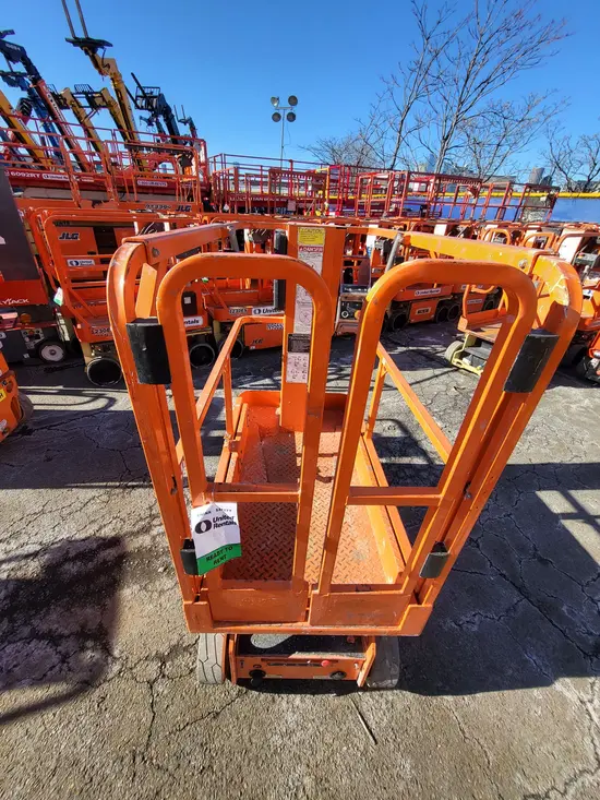 2020 Snorkel TM12E Self-Propelled One-Person Lift