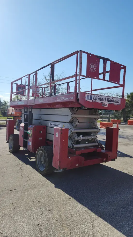 2016 MEC 6092RT Rough Terrain Scissor Lift