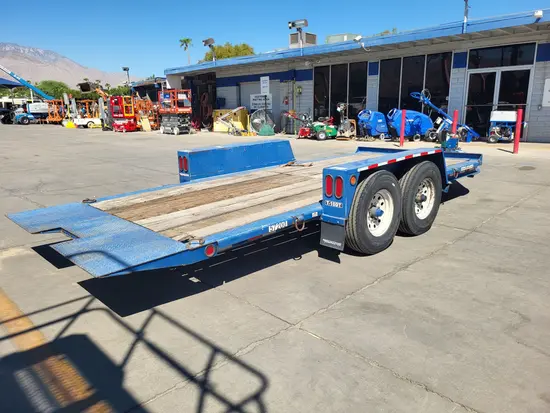 2018 Towmaster T-10DT-16 Trailer