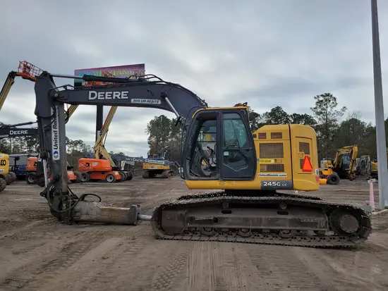 2019 John Deere 245G LC Excavator