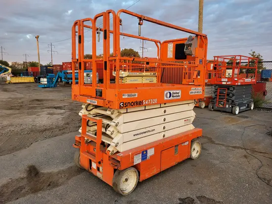 2017 Snorkel S4732E Scissor Lift
