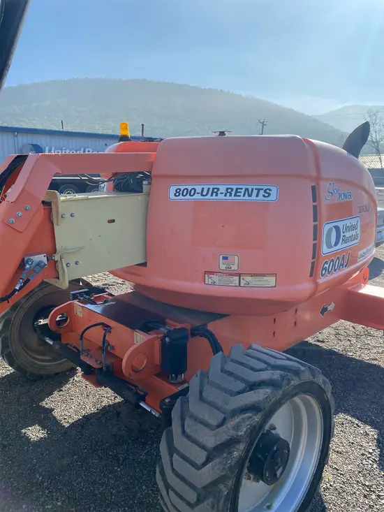 2016 JLG 600AJ Articulating Boom Lift
