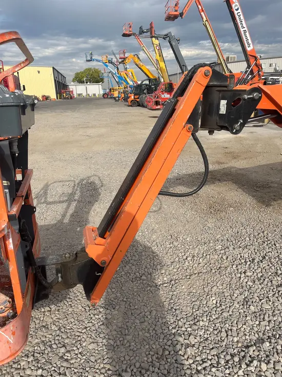2014 JLG E400AJPN Articulating Boom Lift