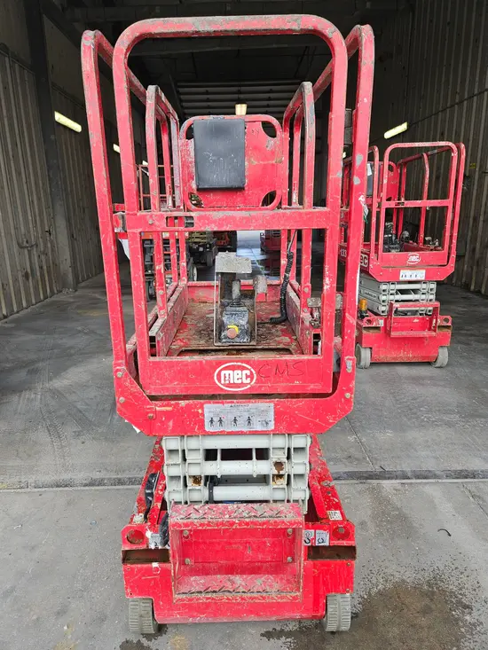 2017 MEC 1330SE Scissor Lift