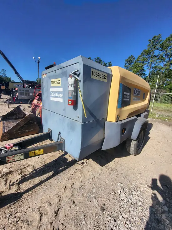 2017 Atlas Copco XAS440JD T4F Air Compressor