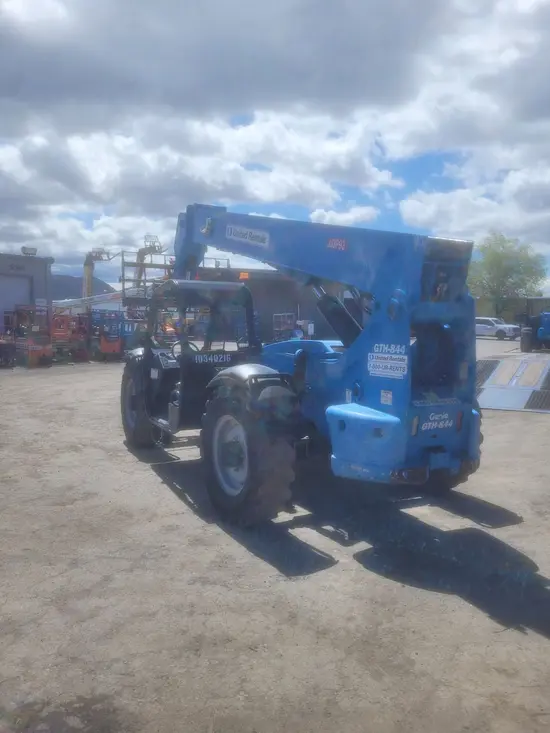 2015 Genie GTH-844 Forklift