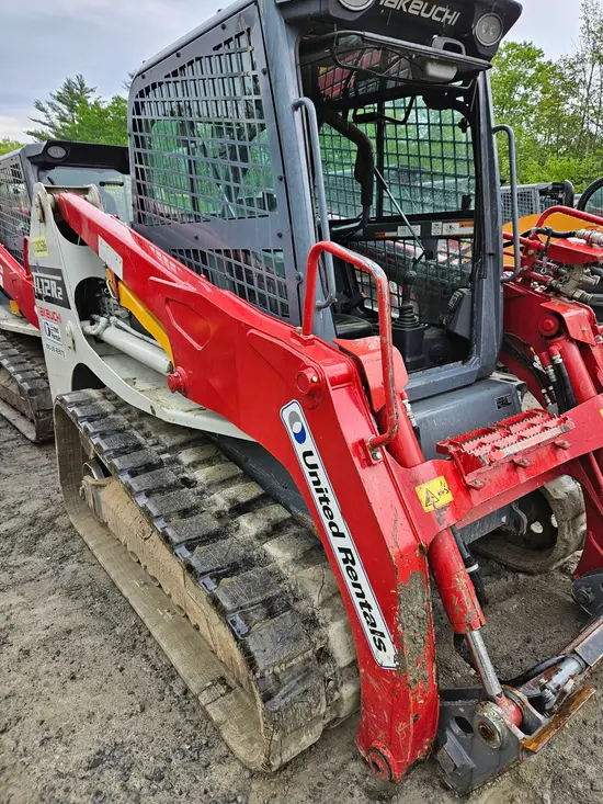 2021 Takeuchi TL12R2-CR Track Loader