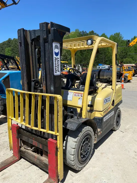 2016 HYSTER H80FT Warehouse Forklift