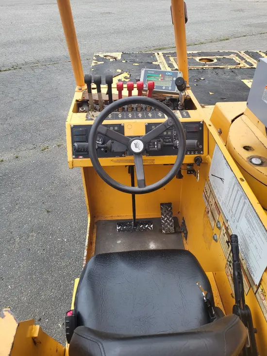 2014 Broderson IC-80-3J