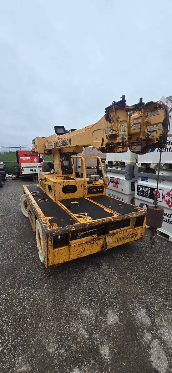 2012 Broderson IC-35-2F